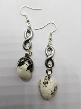 Charger l'image dans la galerie, Boucles d'oreille Moruka
