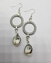 Charger l'image dans la galerie, Boucles d'oreille Moruka
