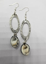 Charger l'image dans la galerie, Boucles d'oreille Moruka
