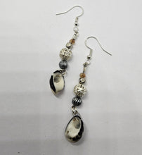 Charger l'image dans la galerie, Boucles d'oreille Moruka

