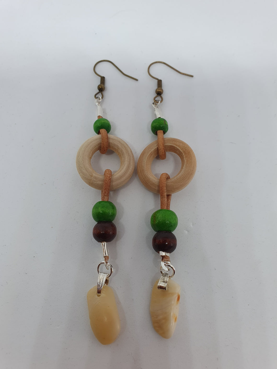 Boucles d'oreilles boisées été en couleur