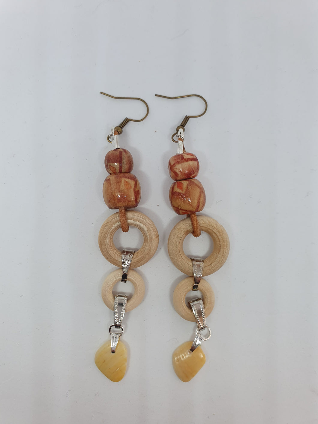 Boucles d'oreilles boisées été en couleur