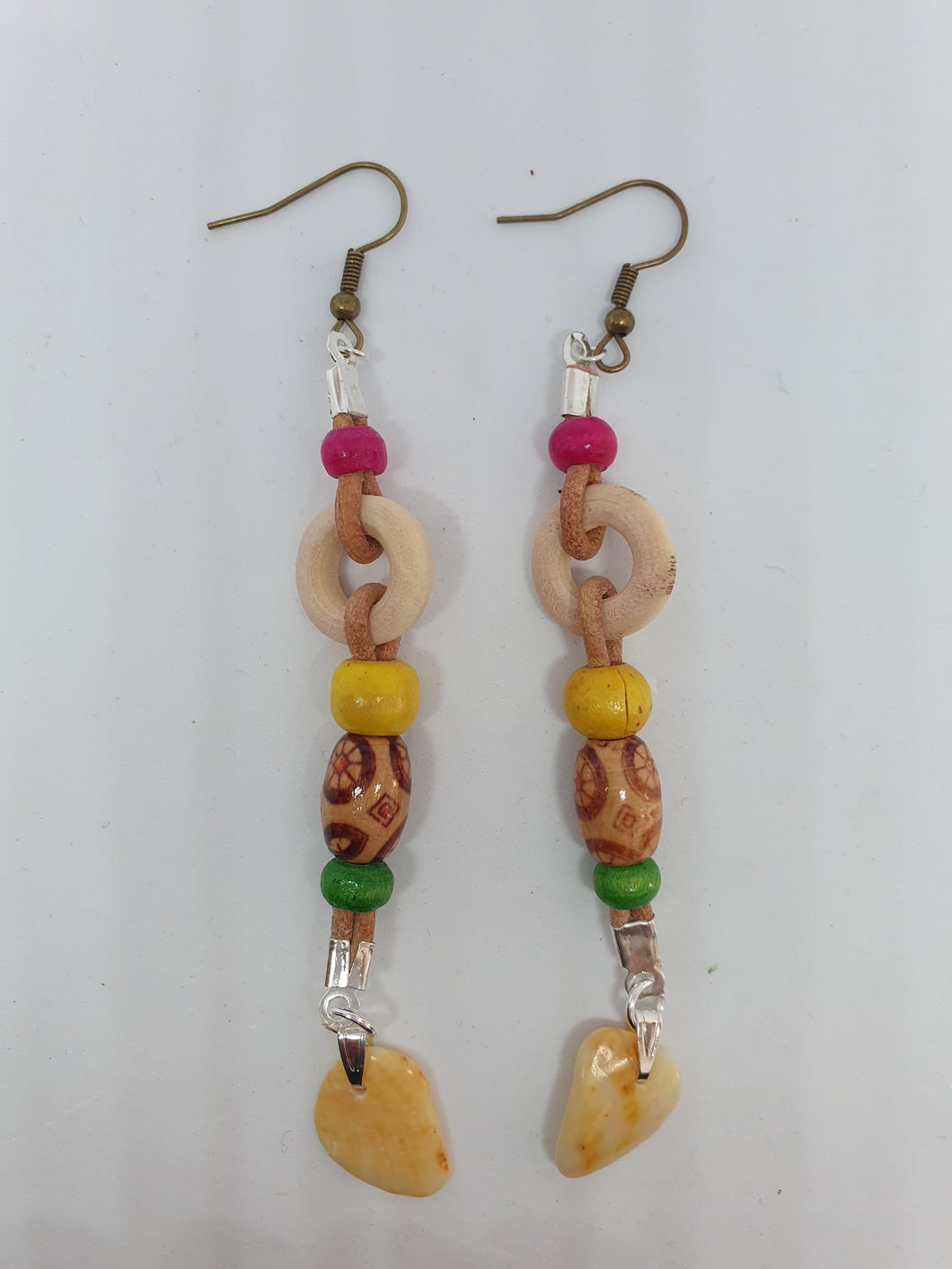 Boucles d'oreilles boisées été en couleur