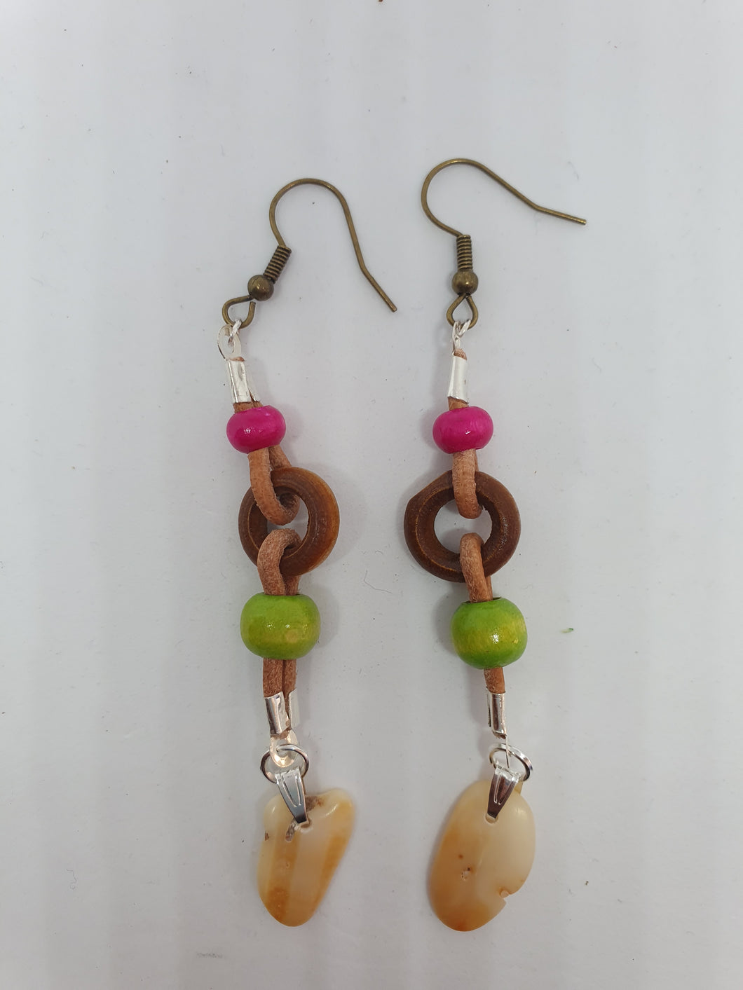 Boucles d'oreilles boisées été en couleur