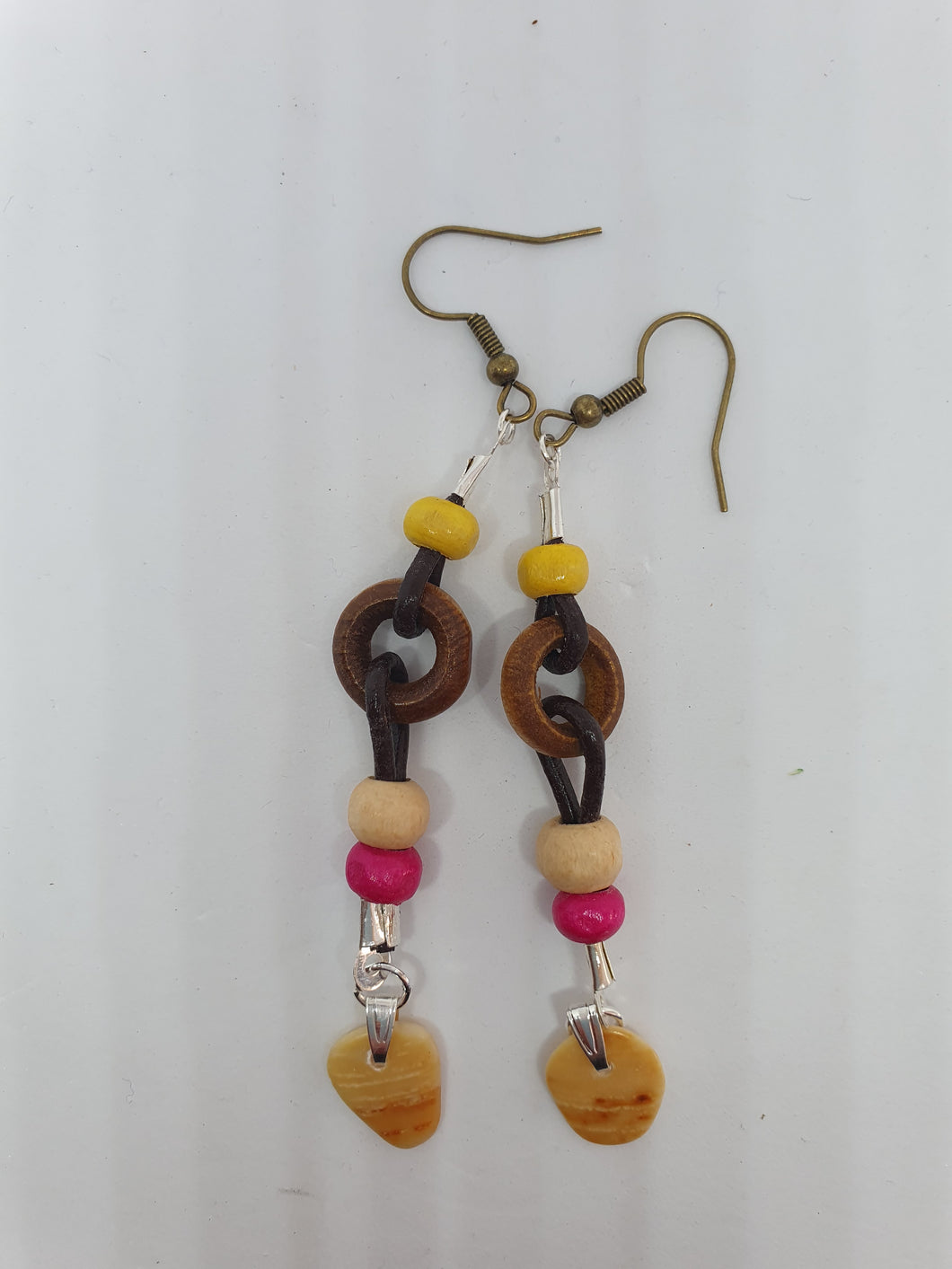 Boucles d'oreilles boisées été en couleur