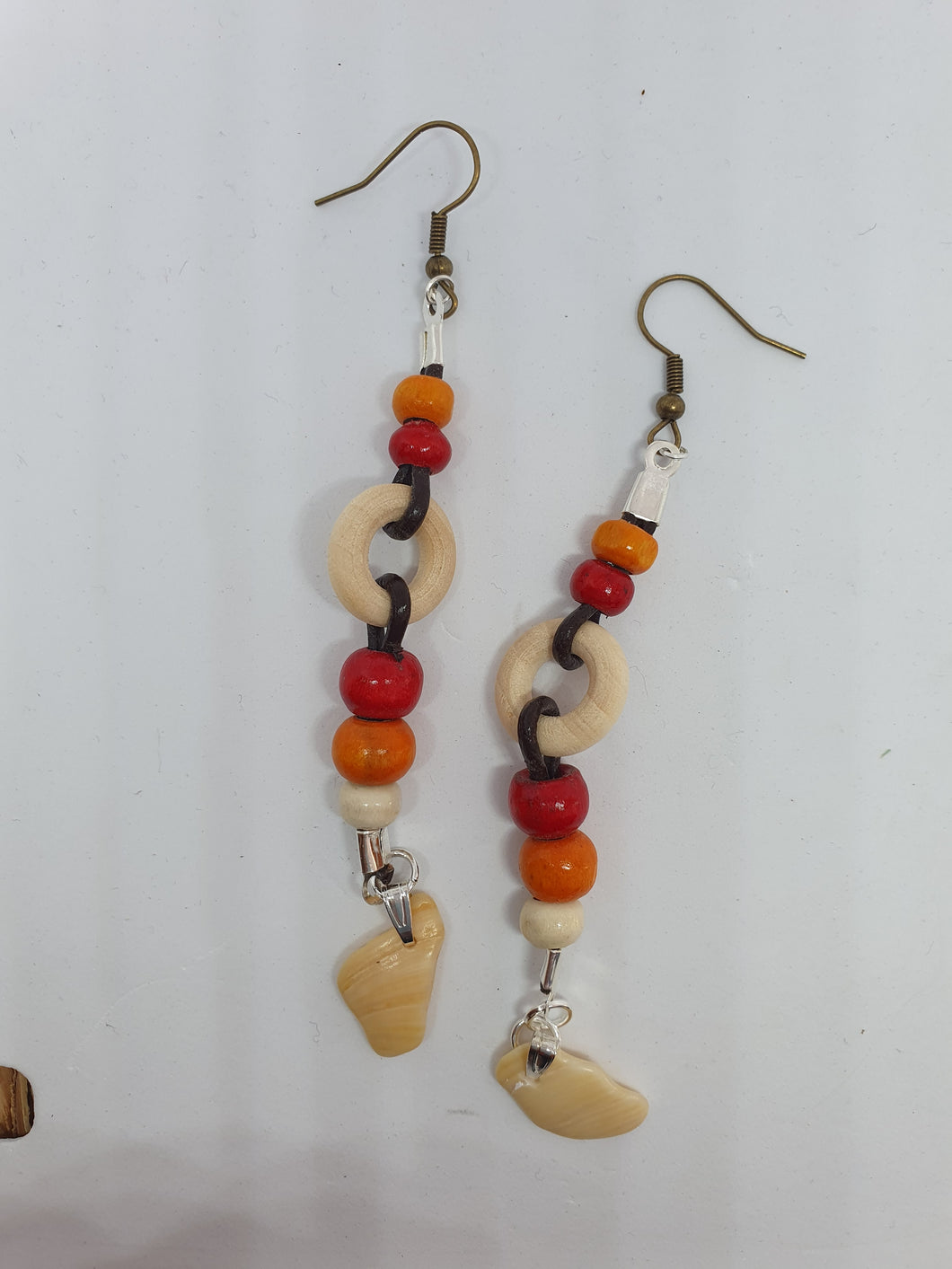 Boucles d'oreilles boisées été en couleur