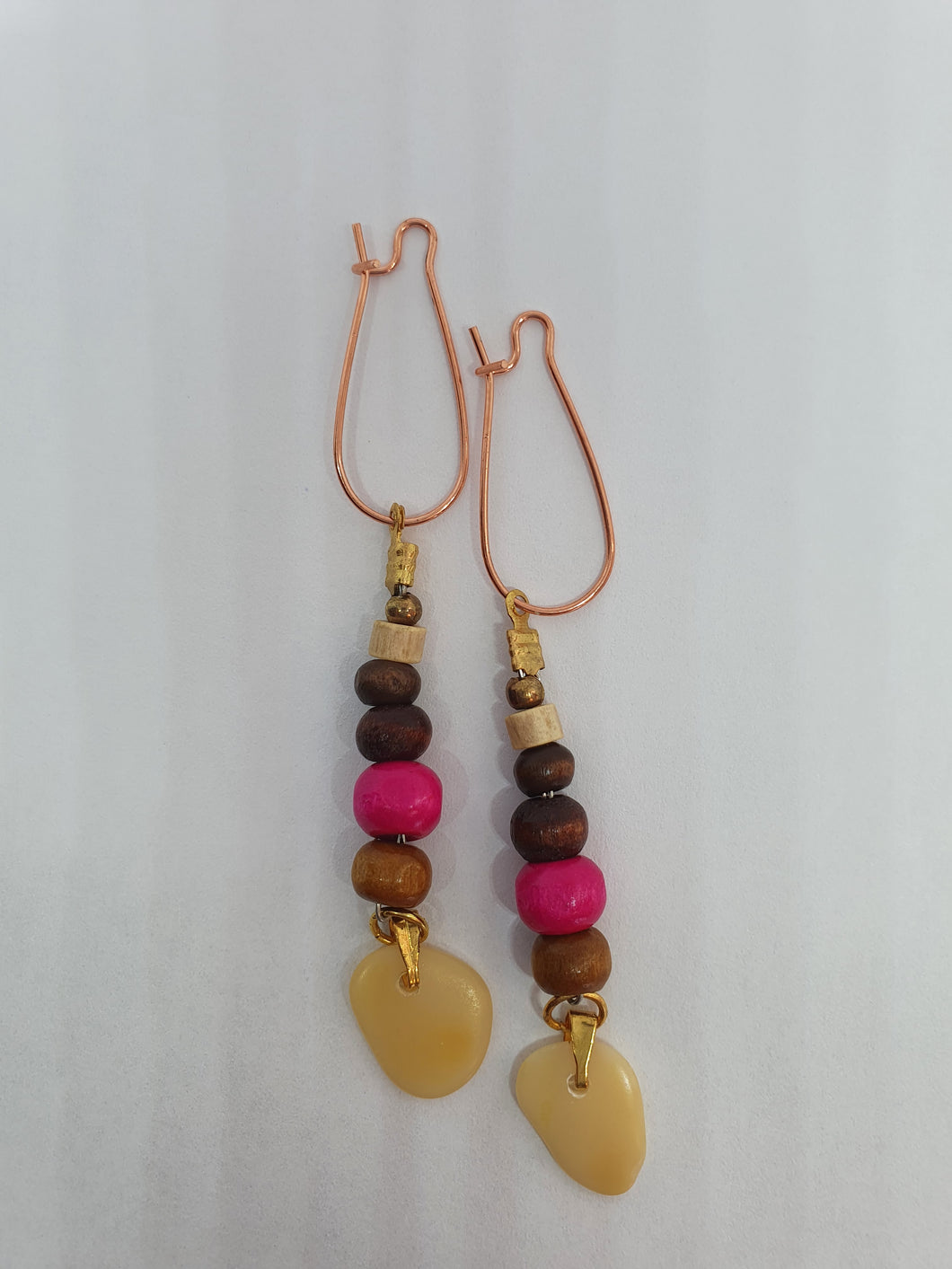 Boucles d'oreilles boisées été en couleur