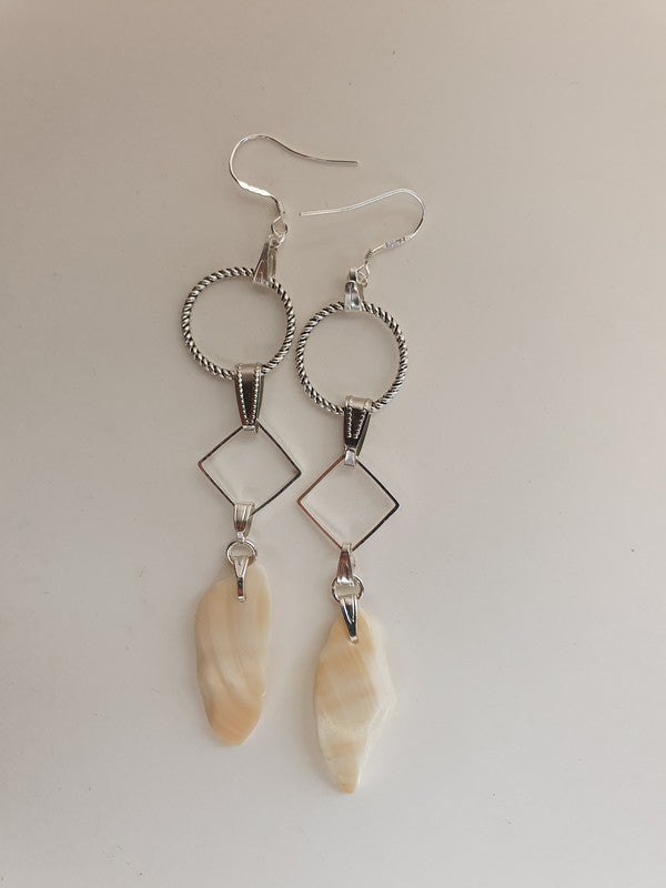 Boucles d'oreilles en losange et anneau strié